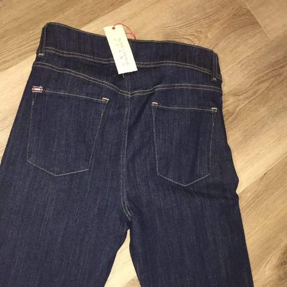 Alice n Olivia NWT YOUR BEAUTIFUL HIGH WAIST FLARE LEG BADAZZ JEANS size 32 - Picture 8 of 9